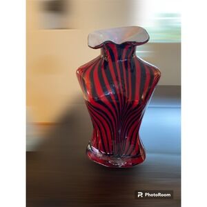 Lady's Bust Crimson And Black Hand Made "My Majesty " Vase MCM